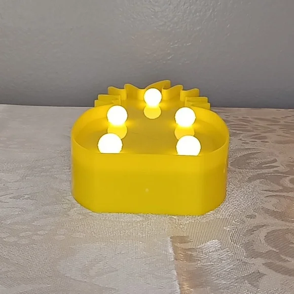 Yellow Pineapple LED Light ๐ SMALL - Picture 11 of 14